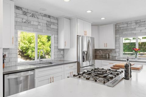 2528 Windmill View Road El Cajon CA 92020