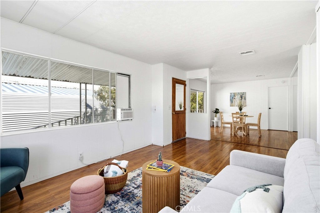 2230 Lake Park 54