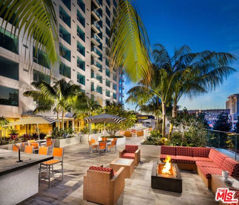 Photo of 1050 S Grand Avenue #1410, Los Angeles, CA 90015 (MLS # 26832591)