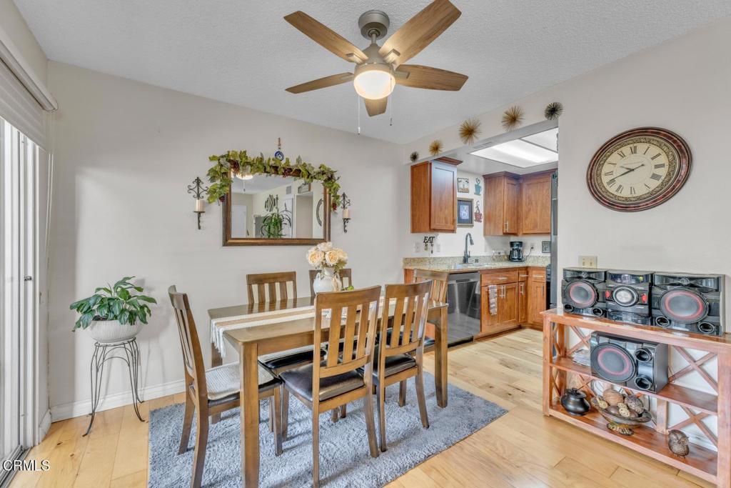 1340 E Hillcrest Drive 10