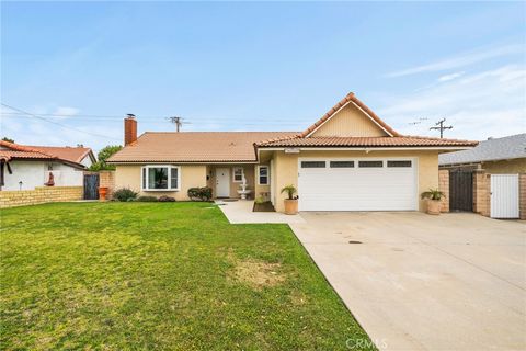 6329 Fillmore Avenue Rialto CA 92377