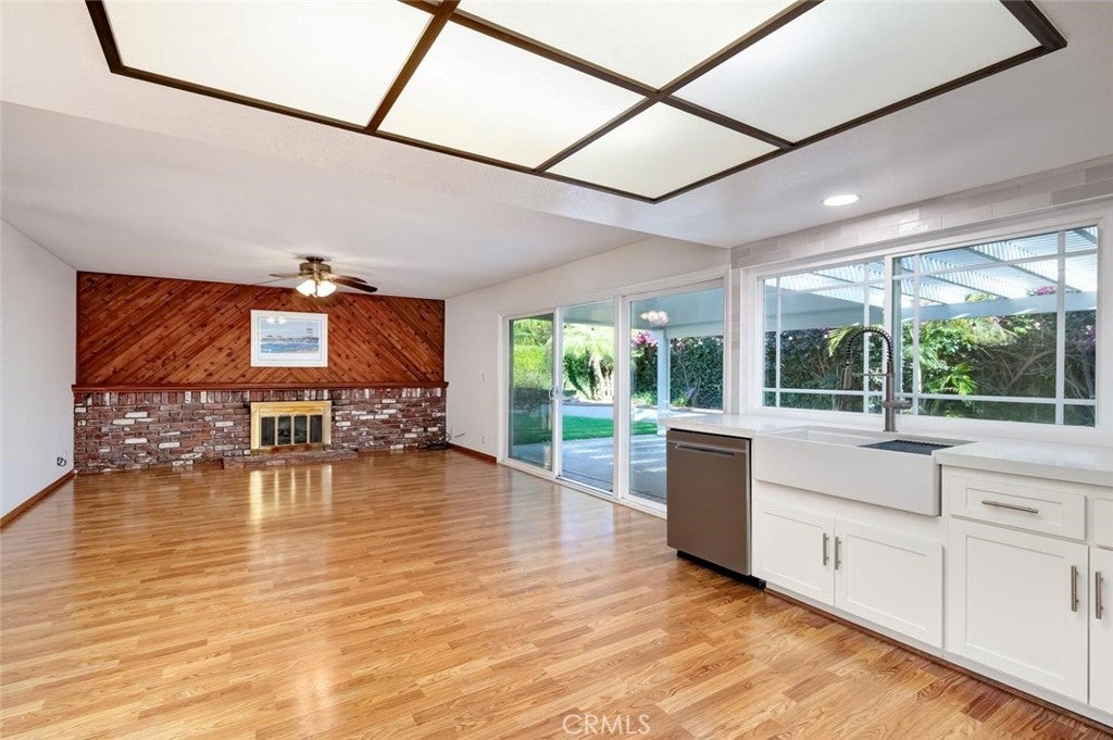 9532 Caithness, Huntington Beach CA 92646 - Photo 11