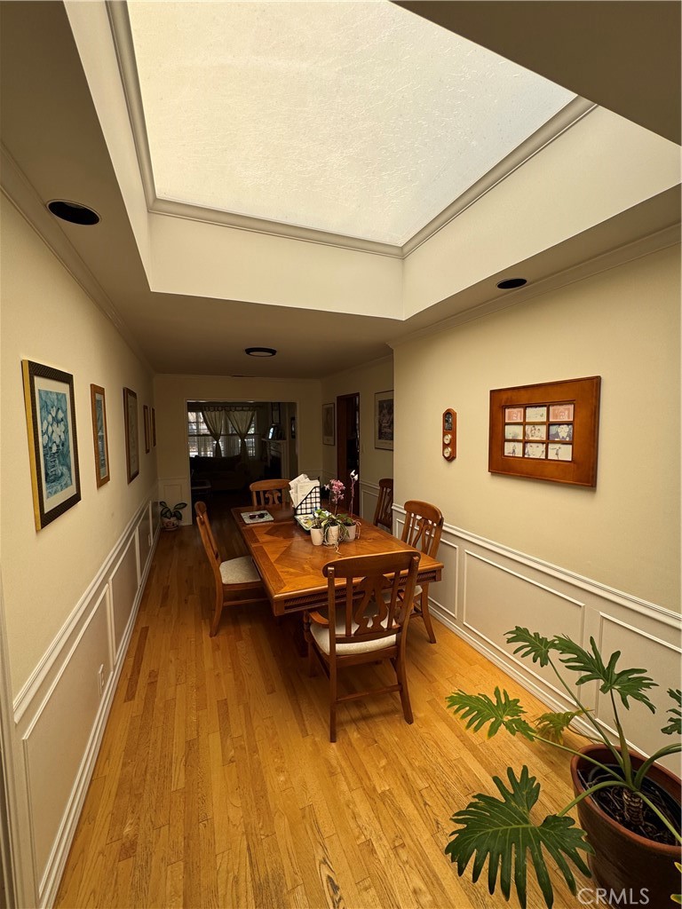 6552 Aqueduct Avenue