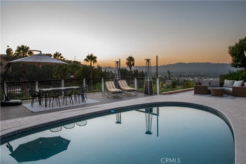 Photo of 4347 Coronet DR, Encino, CA 91316 (MLS # SR26233057)