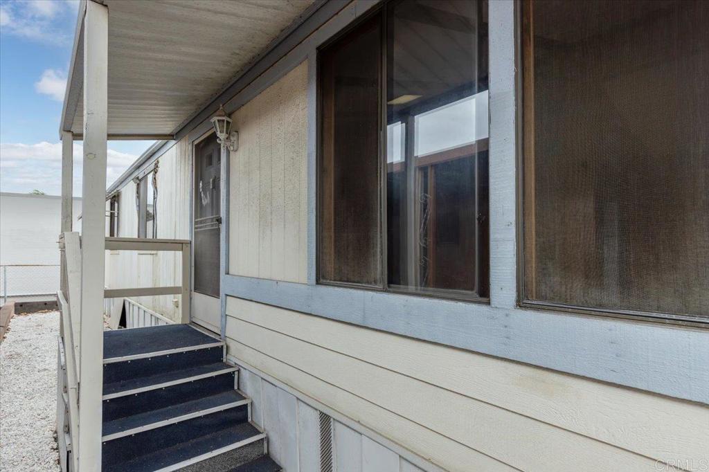 1515 Capalina Road 71