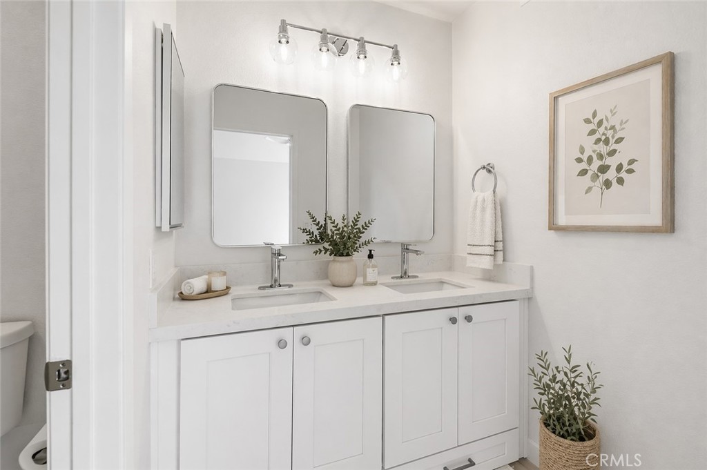 2609 W Cameron Court 224