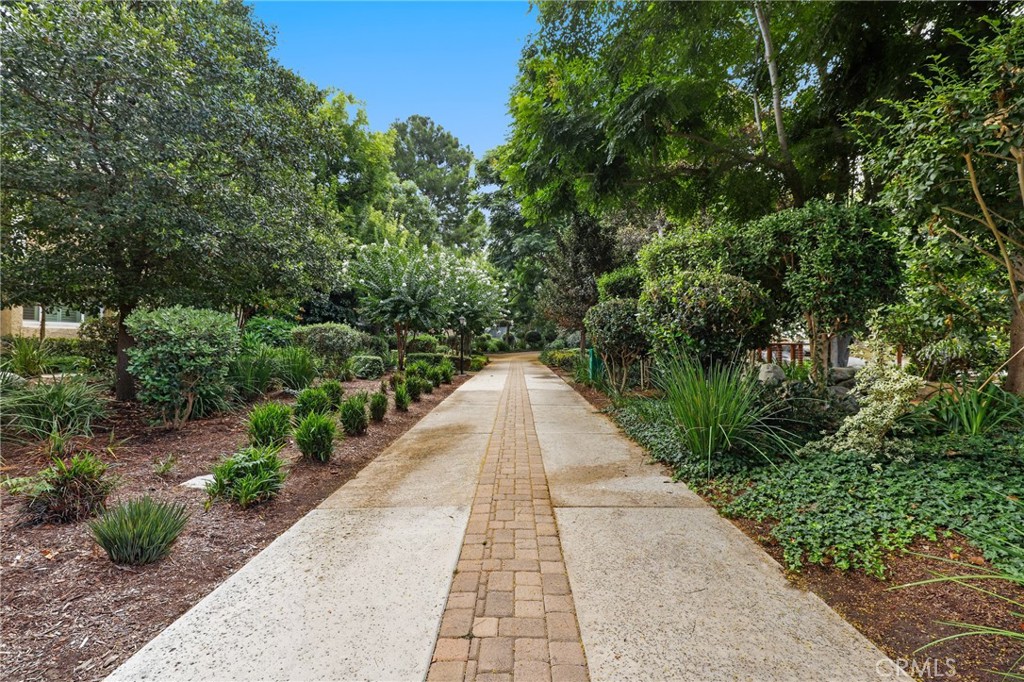 The Lakes (LK) - Residential