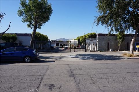 Photo of 15251 Boyle Avenue, Fontana, CA 92337 (MLS # OC26112014)