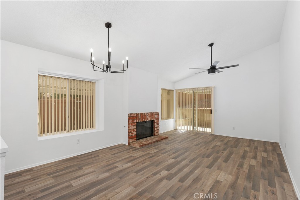 27335 Uppercrest Court
