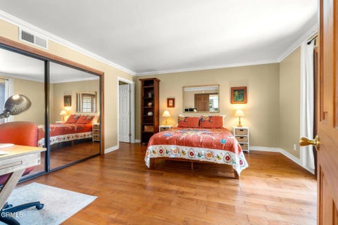 Tiny photo for 950 Seaside Court, Ventura, CA 93001 (MLS # V1-37297)