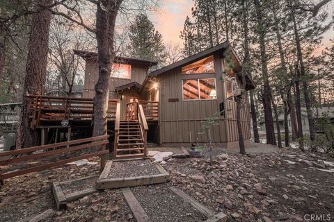 Photo of 41789 Comstock Ln, Big Bear Lake, CA 92315 (MLS # IG26056391)