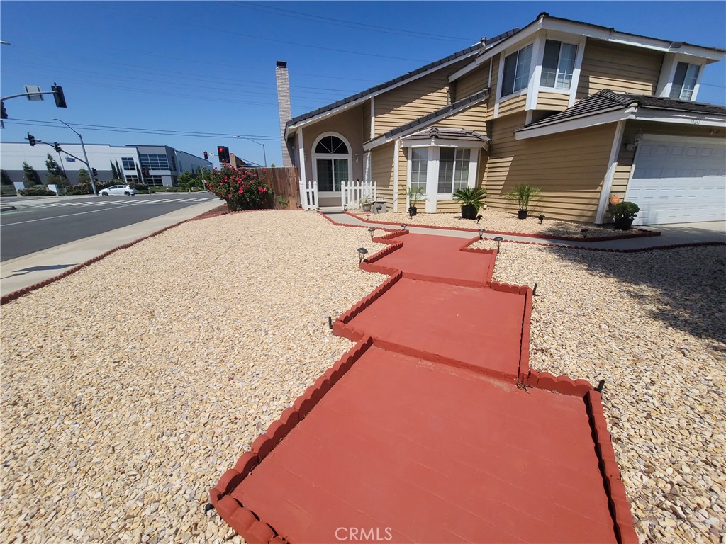14245 Travers