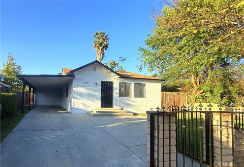Photo of 21047 Runnymede Street, Canoga Park, CA 91303 (MLS # CV26040258)