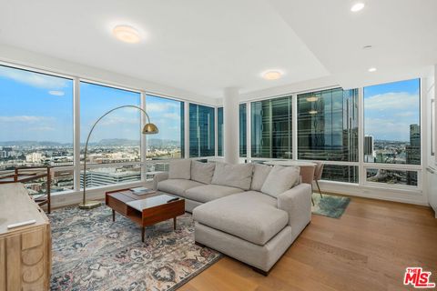 Photo of 877 Francisco Street #3202, Los Angeles, CA 90017 (MLS # 25604657)