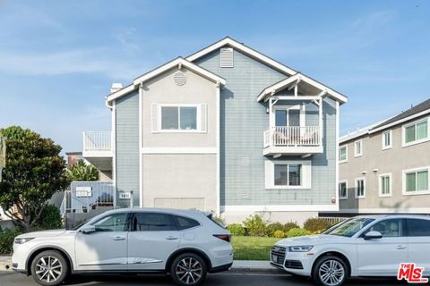 Photo of 1411 12th Street #2, Manhattan Beach, CA 90266 (MLS # 25631459)