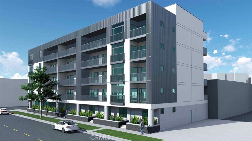 1642 S Central