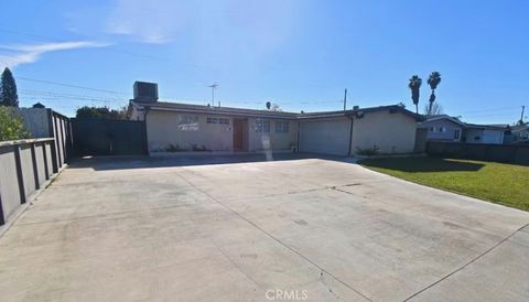 9562 Canton Avenue Anaheim CA 92804