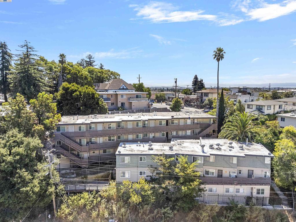1810 E 25th St is being offered as a single asset. All investors should base their offer and pricing on the “As Is, Where Is” condition of the assets. This property consists of 23 units presenting a unique and strategic opportunity for an investor to rapidly establish a substantial presence in Oakland. 1810 E 25th St presents a compelling opportunity for a workforce housing investment. The asset offers investors a reliable and consistent revenue stream, driven by the growing demand for affordable housing in the East Oakland market. The property benefits from exceptional connectivity to the Bay Area, with convenient access to Lake Merritt, Interstate 580 & 880, and proximity to Oakland International Airport, allowing residents several transportation options and ease of access to key regions throughout the Bay. 1810 E 25th St features an exceptional unit mix with a particularly strong concentration of highly desirable one-bedroom, two-bedroom, and three-bedroom units. The portfolio’s unit mix paired with strong demand for workforce housing ensures landlords benefit from natural turnover, minimizing loss-to-lease risks associated with the city’s stringent rent control regulations.