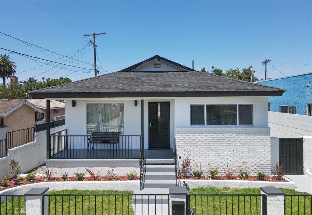 1839 W 35th Place