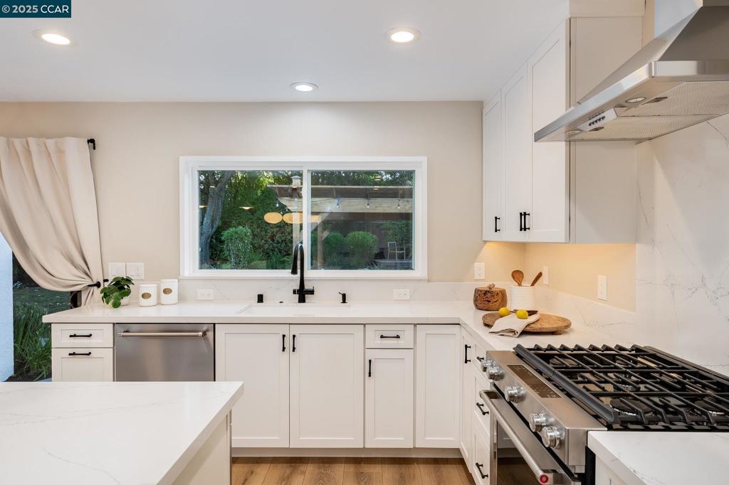 TWIN CREEK - Residential