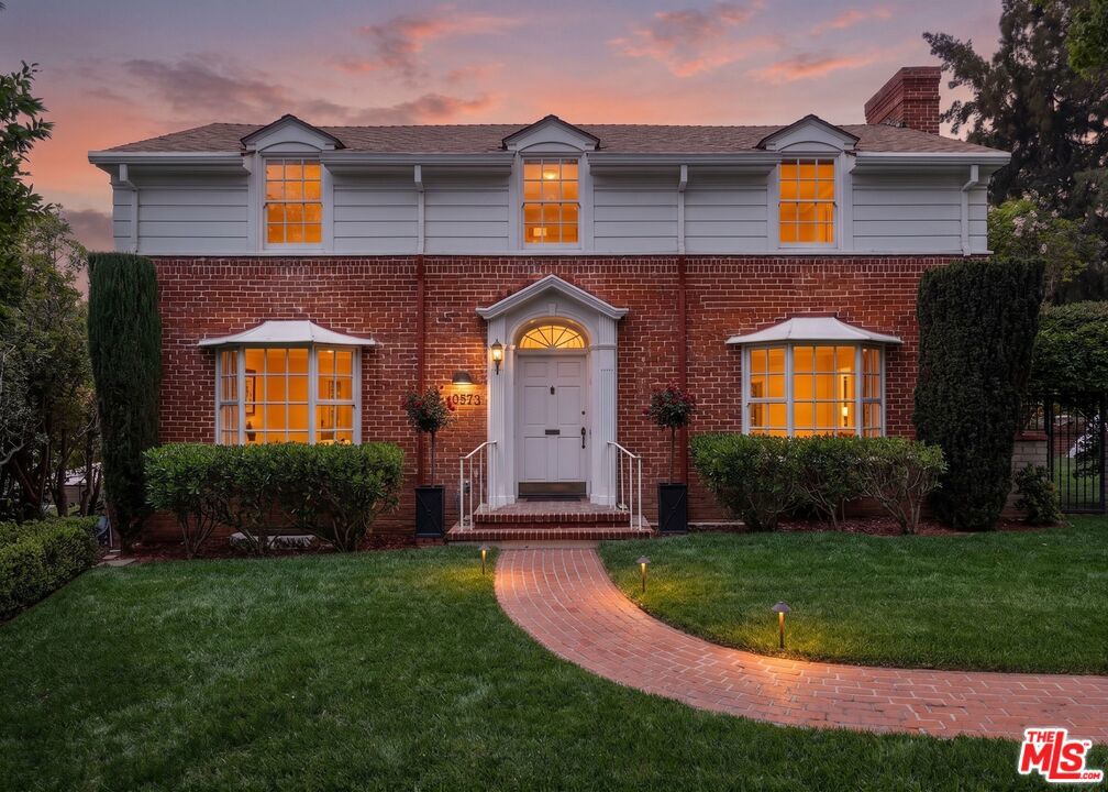 10575 Lindbrook Drive, Los Angeles CA 90024