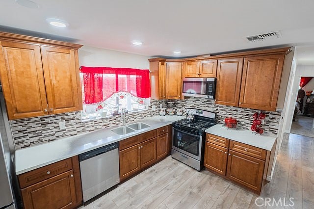 3017 Lake View Drive