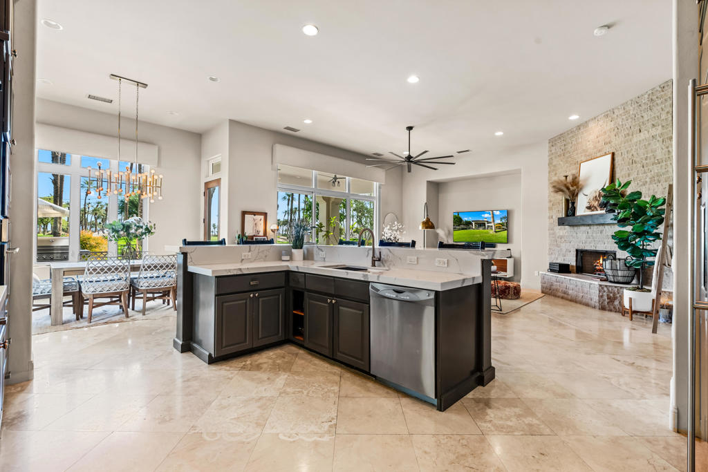 The Palms - Residential Lease
