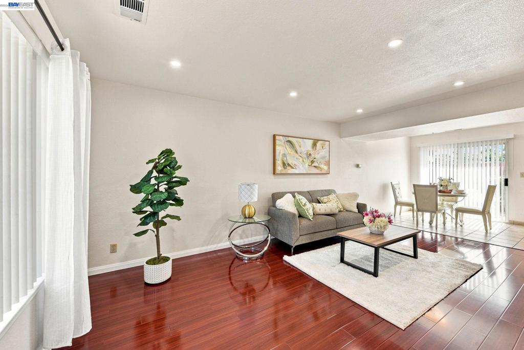 847 W Sunset Blvd B