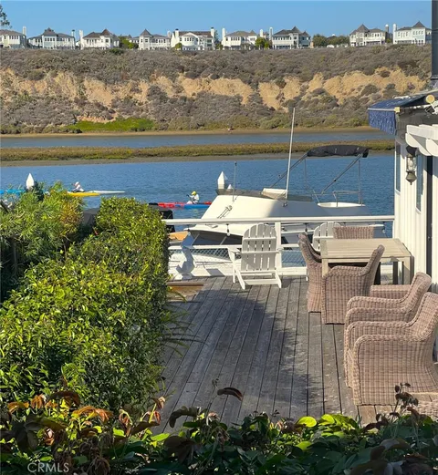 20 Saratoga, Newport Beach, CA 92660 - MLS#: NP25239658