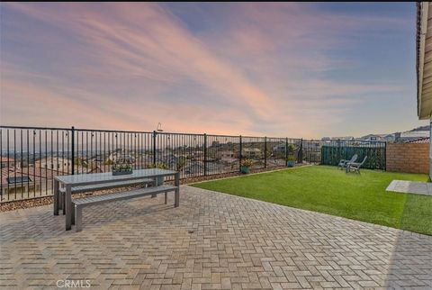 2553 Santa Fiora Corona CA 92882