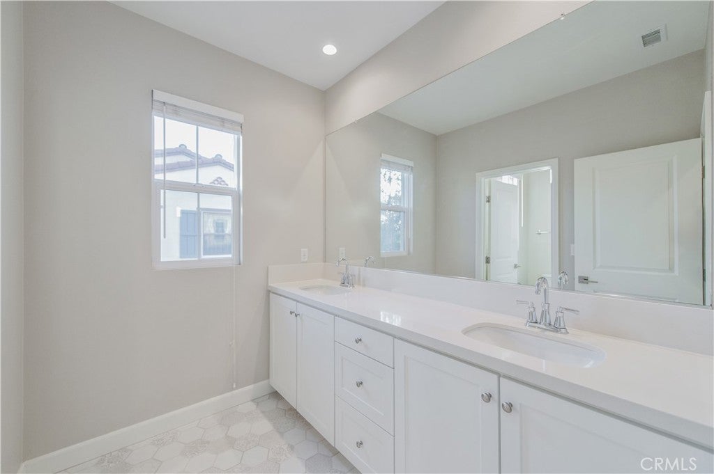 106 Fisher, Irvine CA 92620 - Photo 29