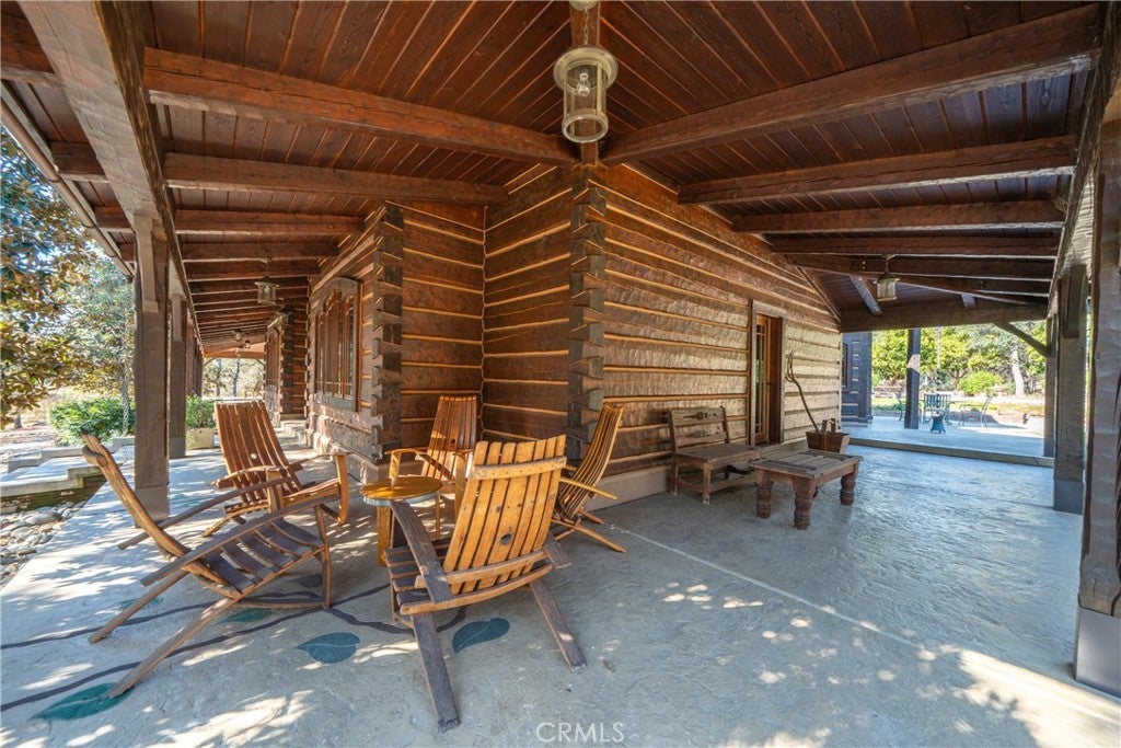 15900 El Camino Robles