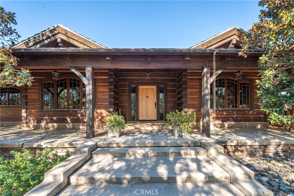 15900 El Camino Robles