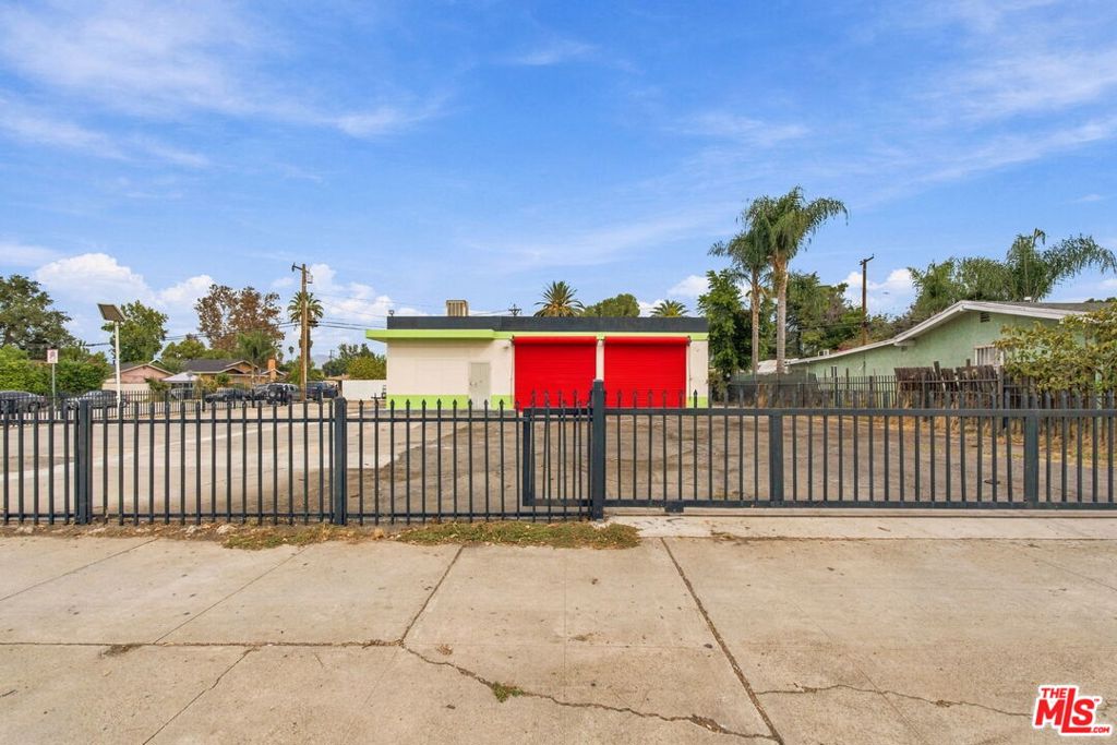 1195 W Mission Boulevard