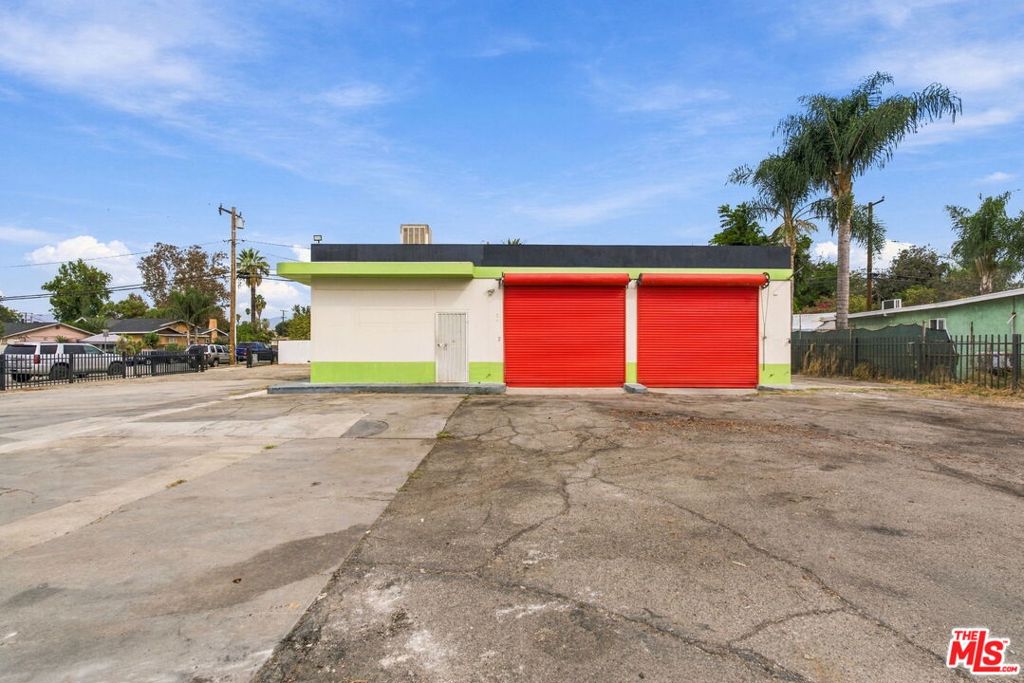 1195 W Mission Boulevard