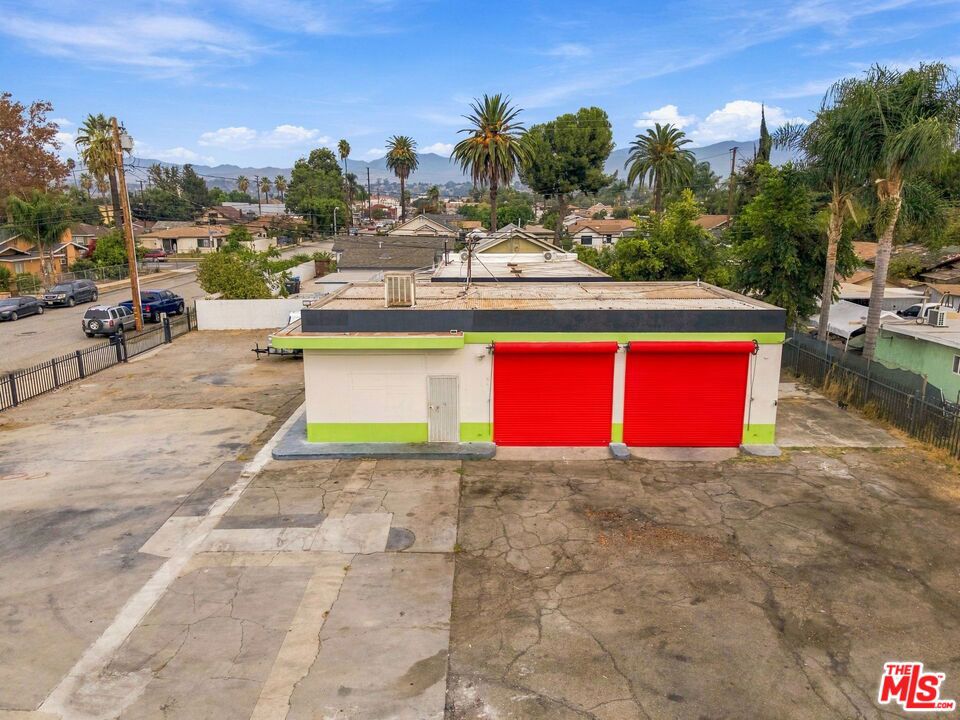 1195 W Mission Boulevard