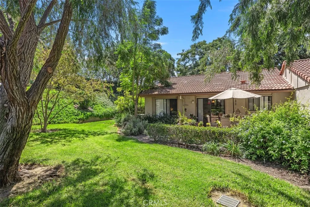 Laguna Woods, California 92637, United States, 2 Bedrooms Bedrooms, ,2 BathroomsBathrooms,Residential,Active,212094