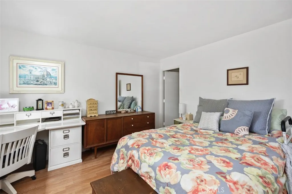 Laguna Woods, California 92637, United States, 2 Bedrooms Bedrooms, ,2 BathroomsBathrooms,Residential,Active,212094