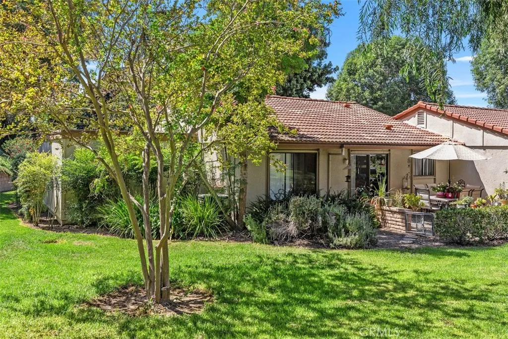 Laguna Woods, California 92637, United States, 2 Bedrooms Bedrooms, ,2 BathroomsBathrooms,Residential,Active,212094