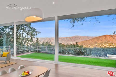 Photo of 7326 Pacific View Drive, Los Angeles, CA 90068 (MLS # 26799973)