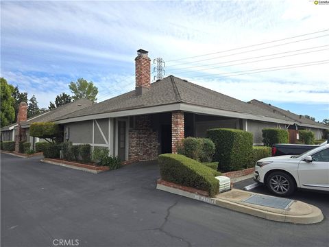 Photo of 381 E Nees Ave #133, Fresno, CA 93720 (MLS # FR25237229) Photo of 381 E Nees Ave #133, Fresno, CA 93720 (MLS # FR25237229)