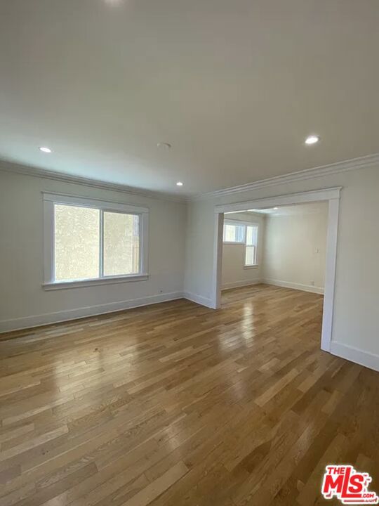 Properties 1 817 N Heliotrope Drive