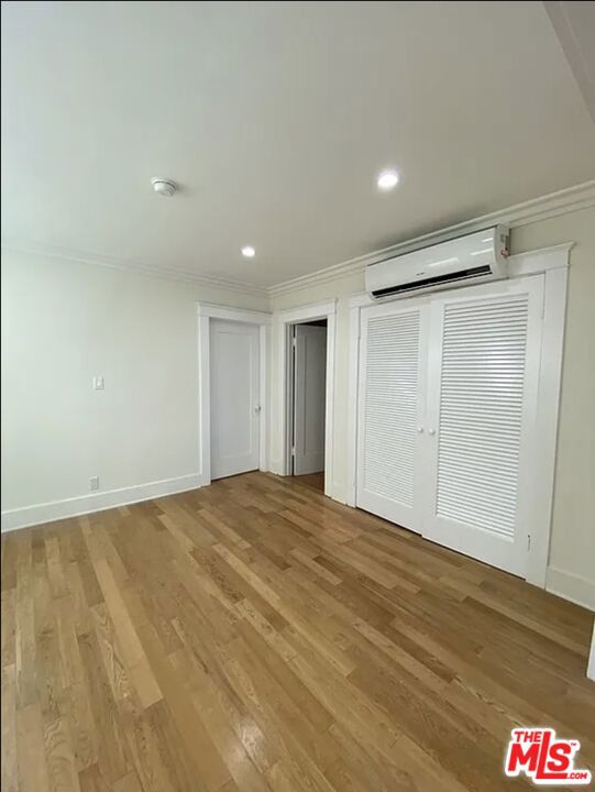 Properties 4 817 N Heliotrope Drive