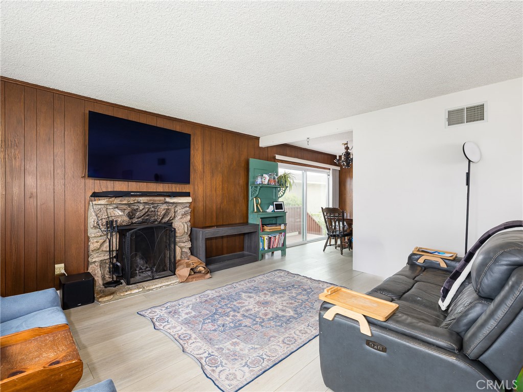 512 Lomita Street