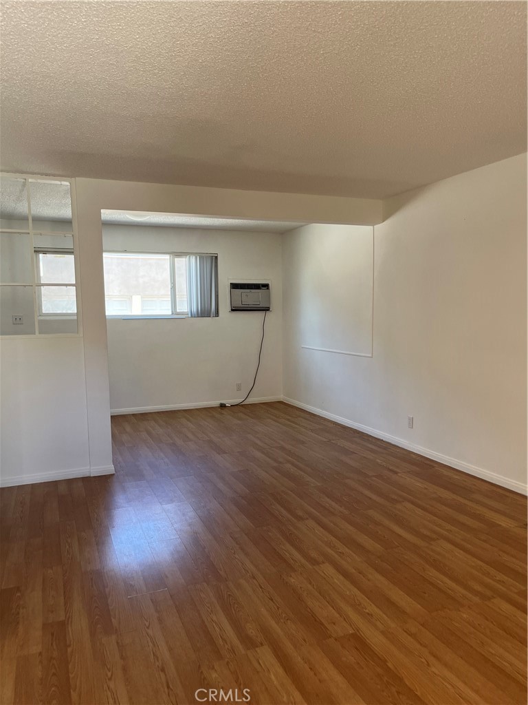 Discover the Best Value in Sherman Oaks. Well-located 1 bed, 1 bath apartment in prime Location, close to the Sherman Oaks Fashion Center and offering access to a large municipal park, with lush greenery, well-tendered lawn and play areas. Modern Upgrades & Fantastic Price! This comfortable, recently repainted residence is situated in a private, building of just 8 units, only a few blocks from Ventura Blvd. Enjoy exclusive, tranquil living with an unbeatable combination of price, size, and location!
Highlights include: Bright, spacious layout with beautiful wood-like floors and fresh paint. Modern countertop with sleek countertops & dishwasher.
Serene master suite, no carpets—easy maintenance, 1 car parking. Additional perks:
Natural light floods the space, creating an inviting atmosphere; Laundry facilities in building;
Outstanding location! Walk to top restaurants, sushi bars, Starbucks, retail shops, and more! Easy access to freeways, UCLA, Beverly Hills, Hollywood, and private schools—including Dixie Canyon Elementary. Perfect for professionals working from home seeking peace and convenience.
Requirements: Good credit, verifiable references, proof of funds & employment, renters insurance required. Submit for pets. This is your chance to enjoy Summer in a beautiful, serene location within a dynamic, professional suburban community —don’t miss out! Call now to schedule your viewing and secure your new home today!