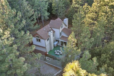 Photo of 1408 Zermatt Drive, Pine Mountain Club, CA 93222 (MLS # SR25263728)
