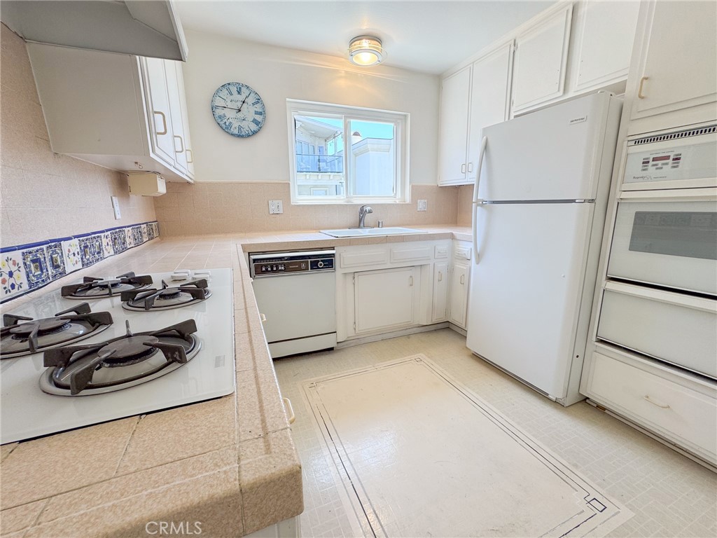 221 23RD Street
