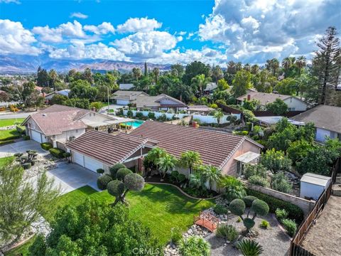 Photo of 1556 Gary Ln, Redlands, CA 92374 (MLS # CV25240891)