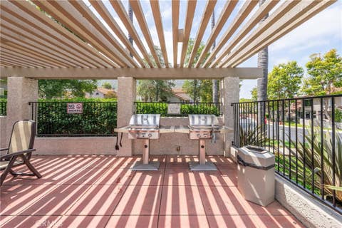 Tiny photo for 6284 Corte Barata, Camarillo, CA 93012 (MLS # SR26113086)