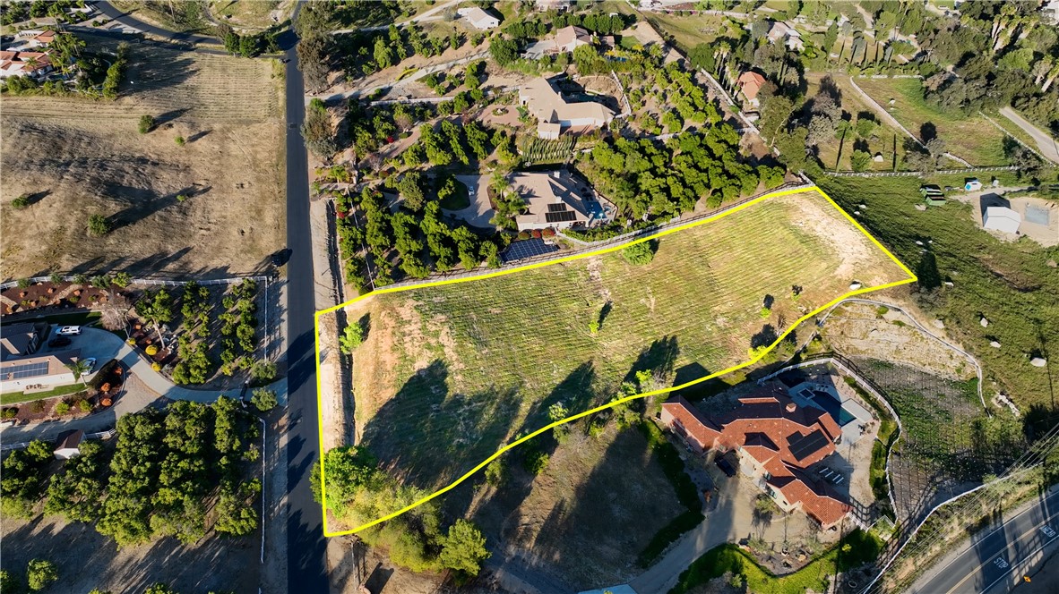 41425 Via Del Toronjo